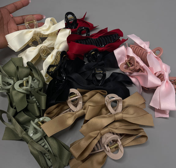 “SO CHIC” Bow Clip Accessory